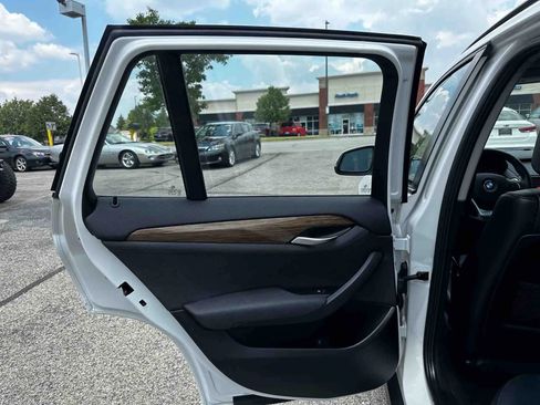 Used 2013 BMW X1 xDrive28i image 38