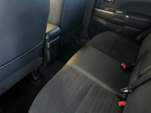 Used 2025 Mitsubishi Outlander Sport SE AWD/4WD image 12