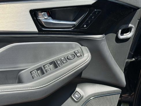 Certified 2025 Acura MDX SH-AWD w/ Technology Package image 14