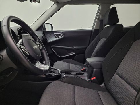 Used 2023 Kia Soul EX image 17