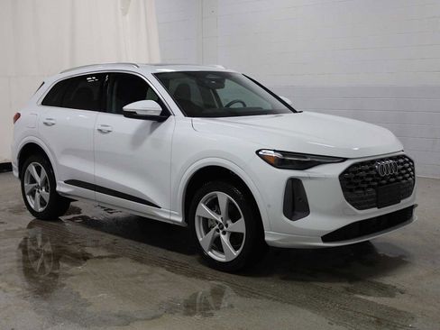 New 2025 Audi Q5 Premium Plus image 13