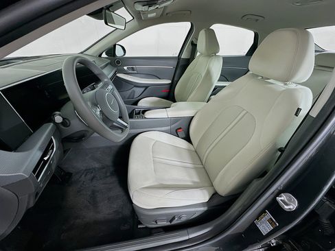 Used 2025 Hyundai Sonata SEL FWD image 13