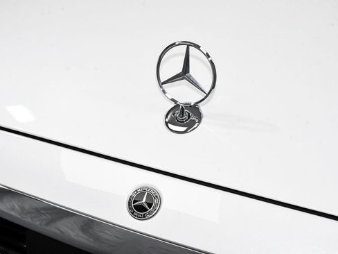 Used 2023 Mercedes-Benz S 500 4MATIC w/ Warmth & Comfort Package image 97