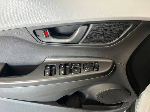 Used 2021 Hyundai Kona SE FWD image 50