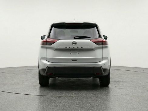 Used 2025 Nissan Rogue SV FWD image 7