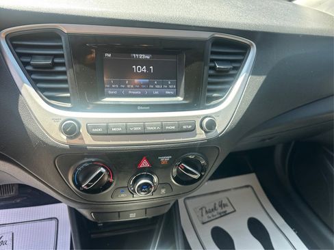Used 2022 Hyundai Accent SE FWD image 23