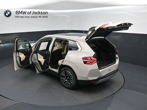 New 2026 BMW X3 xDrive30i w/ Premium Package AWD/4WD image 2