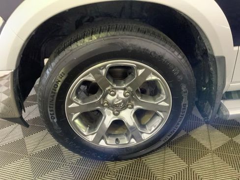 Used 2015 RAM 1500 Laramie w/ Convenience Group AWD/4WD image 10