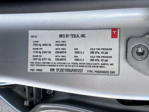 Used 2018 Tesla Model 3 Long Range AWD/4WD image 16