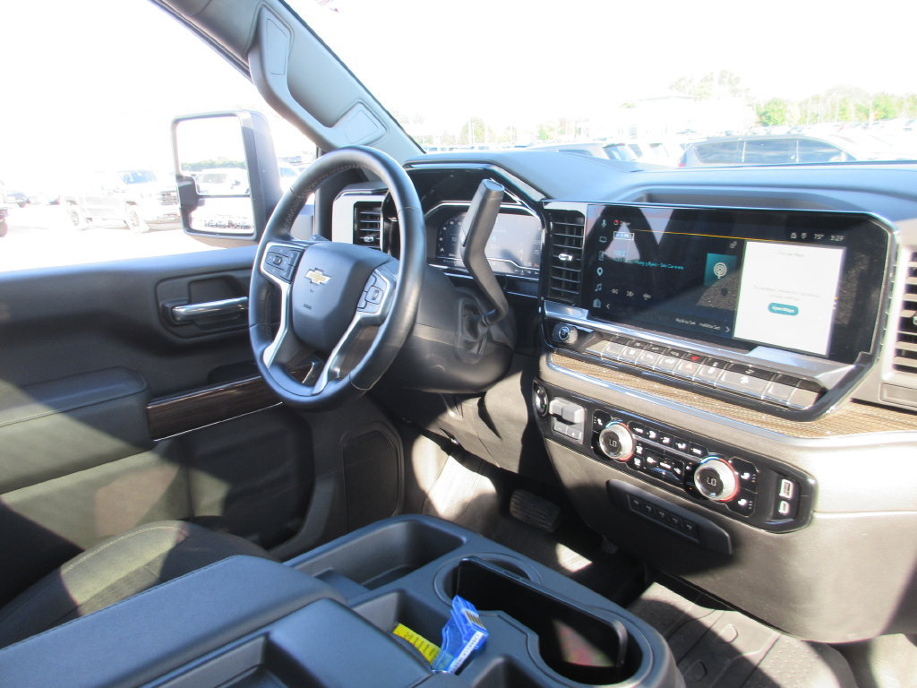 Certified 2025 Chevrolet Silverado 3500 LT AWD/4WD image 22