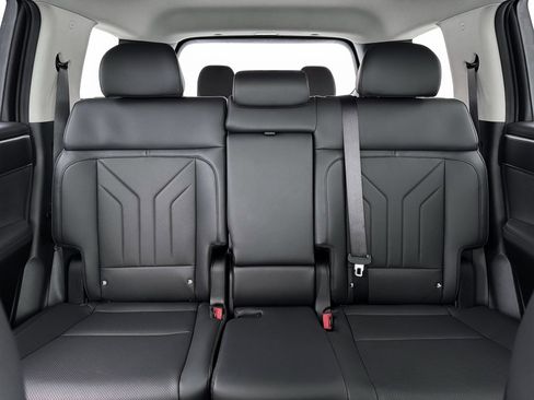 Used 2026 Hyundai Santa Fe SEL image 16