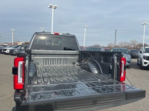 New 2026 Ford F250 Platinum image 31