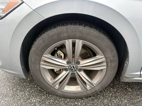 Used 2023 Volkswagen Jetta SE image 11