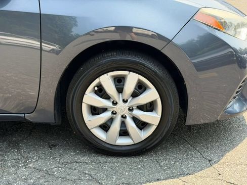 Used 2016 Toyota Corolla LE FWD image 9