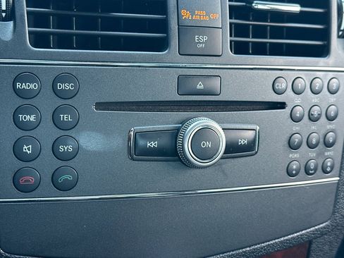 Used 2010 Mercedes-Benz C 300 Sport image 24