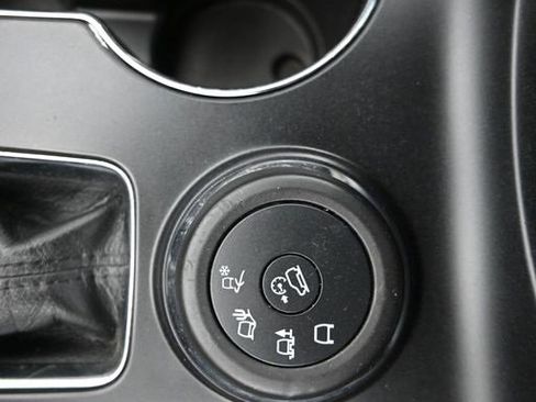 Used 2018 Ford Explorer 4WD image 16