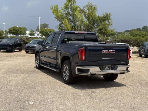 Used 2023 GMC Sierra 1500 SLT w/ SLT Premium Package AWD/4WD image 5