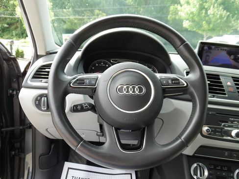 Used 2015 Audi Q3 2.0T Prestige w/ Prestige Package AWD/4WD image 12