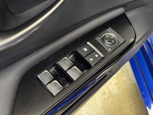 Used 2022 Lexus ES 300h F Sport image 9