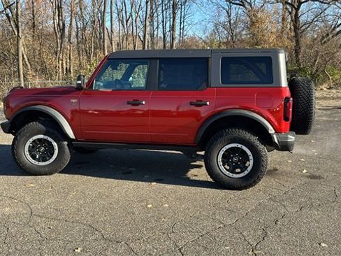 Certified 2022 Ford Bronco Badlands image 6