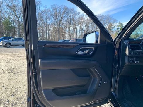 Certified 2024 Chevrolet Suburban Premier image 27
