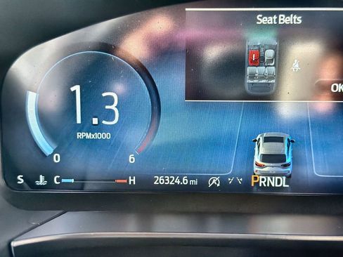 Used 2024 Ford Escape Platinum image 10