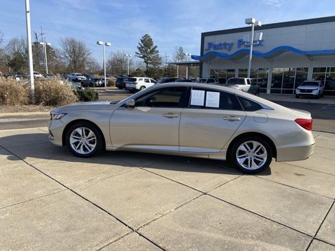 Used 2019 Honda Accord LX image 6