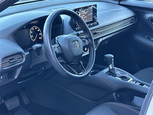 Used 2025 Honda HR-V Sport image 13