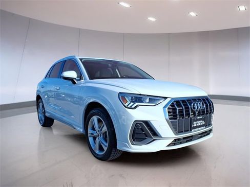 Used 2022 Audi Q3 2.0T Premium Plus w/ Premium Plus Package image 1