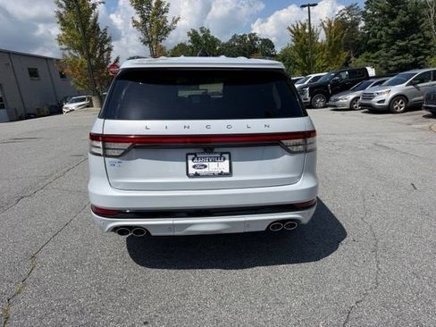 Used 2025 Lincoln Aviator Reserve w/ Equipment Group 201A AWD/4WD image 4