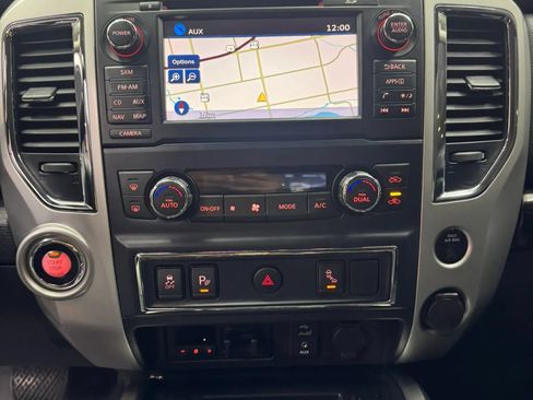 Used 2017 Nissan Titan SV RWD image 29