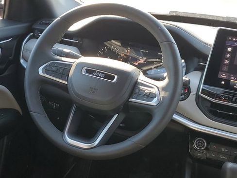 Used 2024 Jeep Compass Limited AWD/4WD image 28