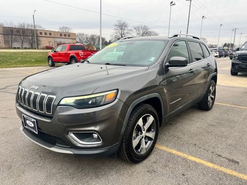 Used 2019 Jeep Cherokee Limited image 40