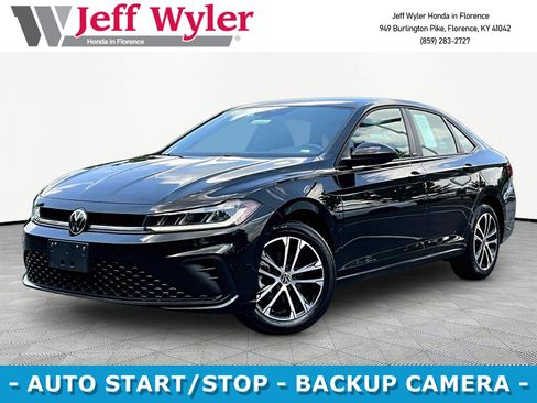 Used 2025 Volkswagen Jetta Sport FWD image 1