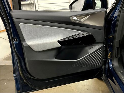 Used 2023 Volkswagen ID.4 Pro RWD image 24