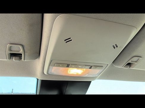 Used 2022 Chevrolet Trax LS w/ Tint and Cruise Package FWD image 17