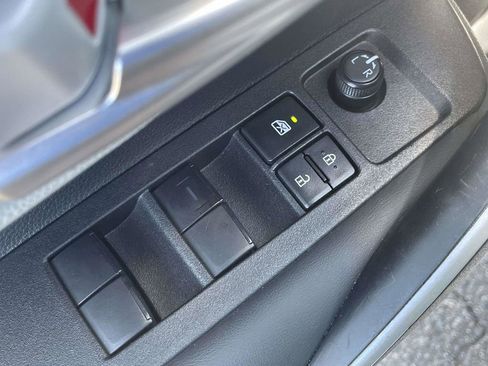 Used 2025 Toyota Corolla SE FWD image 24
