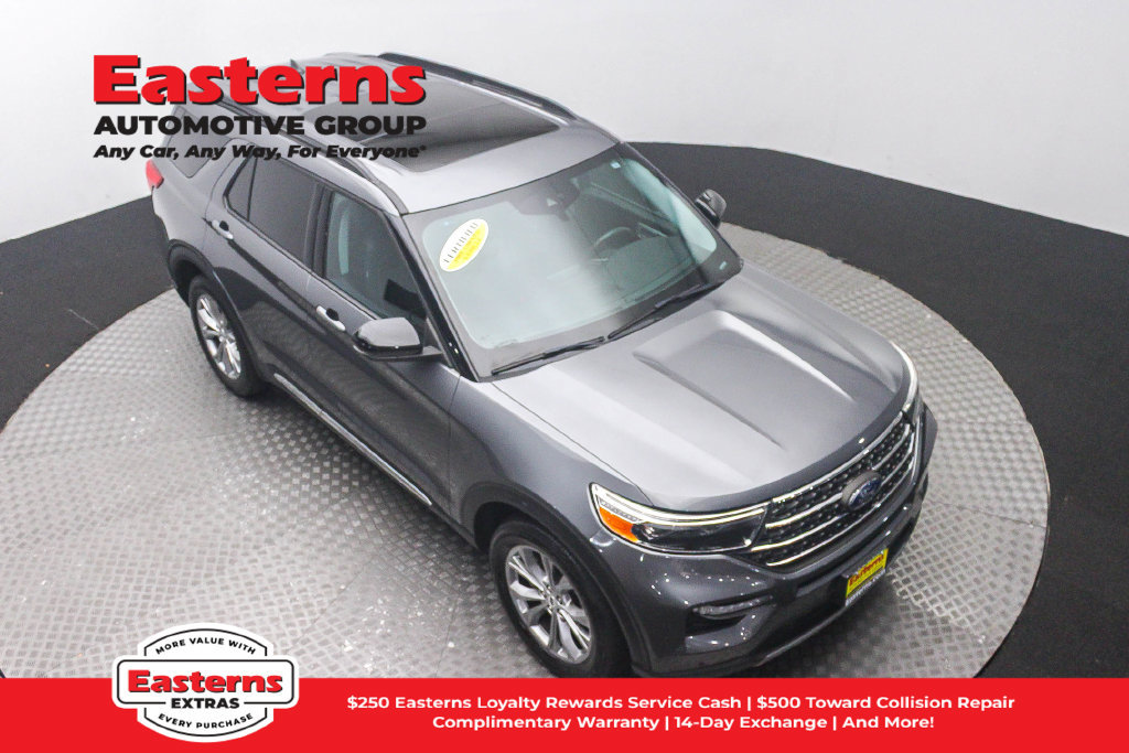 Used 2024 Ford Explorer XLT w/ Equipment Group 202A AWD/4WD image 4