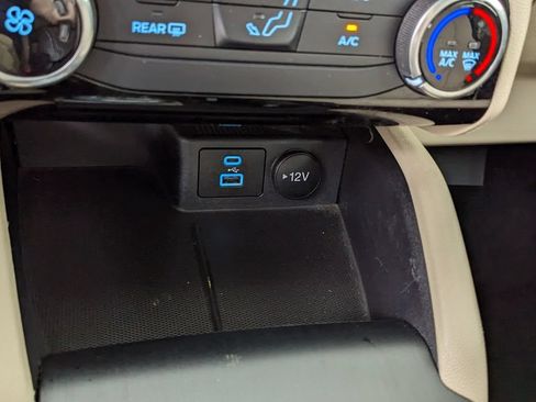 Certified 2022 Ford Escape SE AWD/4WD image 29