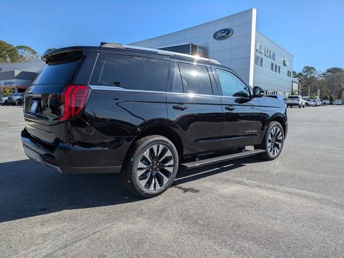 New 2026 Ford Expedition Platinum w/ Driver's Package image 4