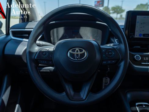 Used 2025 Toyota Corolla LE FWD image 11