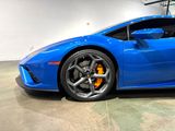 Used 2020 Lamborghini Huracan EVO image 3