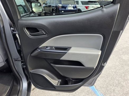 Used 2020 Chevrolet Colorado W/T w/ WT Convenience Package RWD image 21