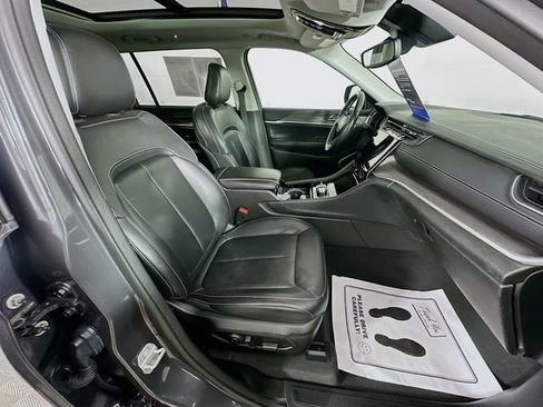 Used 2021 Jeep Grand Cherokee L Limited image 39