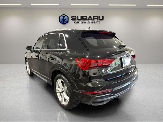 Used 2023 Audi Q3 2.0T Premium Plus w/ Premium Plus Package AWD/4WD image 3