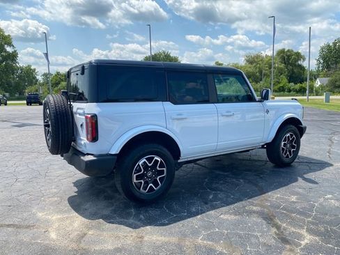 Used 2025 Ford Bronco Outer Banks AWD/4WD image 9