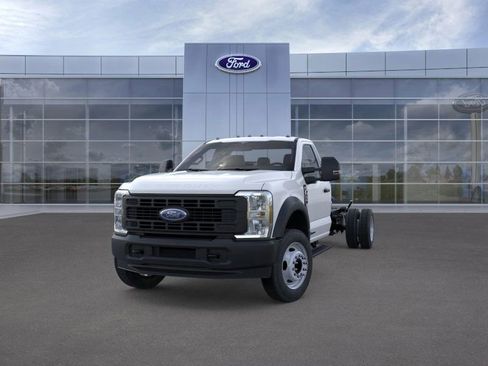 New 2025 Ford F550 image 24