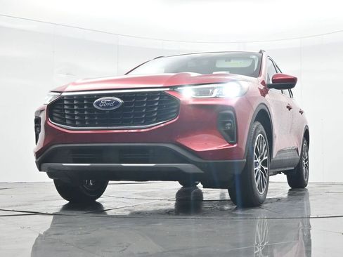 New 2026 Ford Escape SE w/ PHEV Premium Package FWD image 35