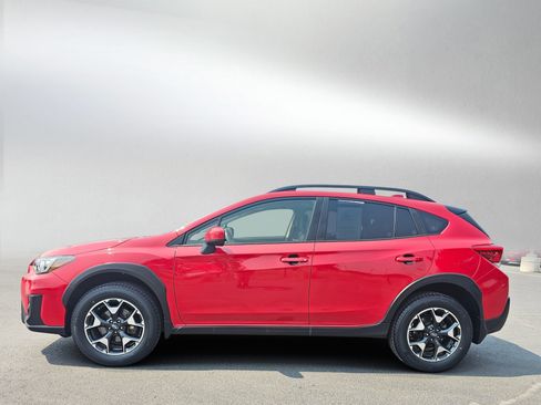 Used 2020 Subaru Crosstrek 2.0i Premium w/ Moonroof Package 1 AWD/4WD image 2