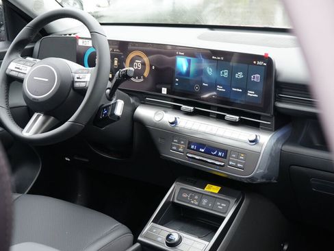 New 2026 Hyundai Kona SEL Premium FWD image 17